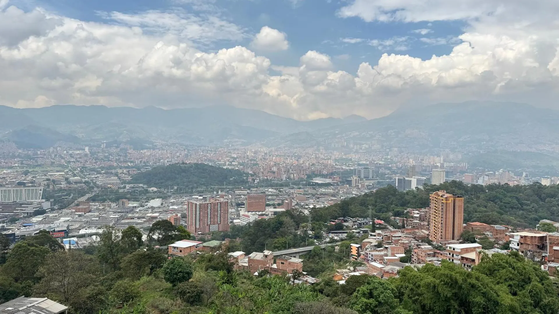 Alto De Palmas Apartment Medellin